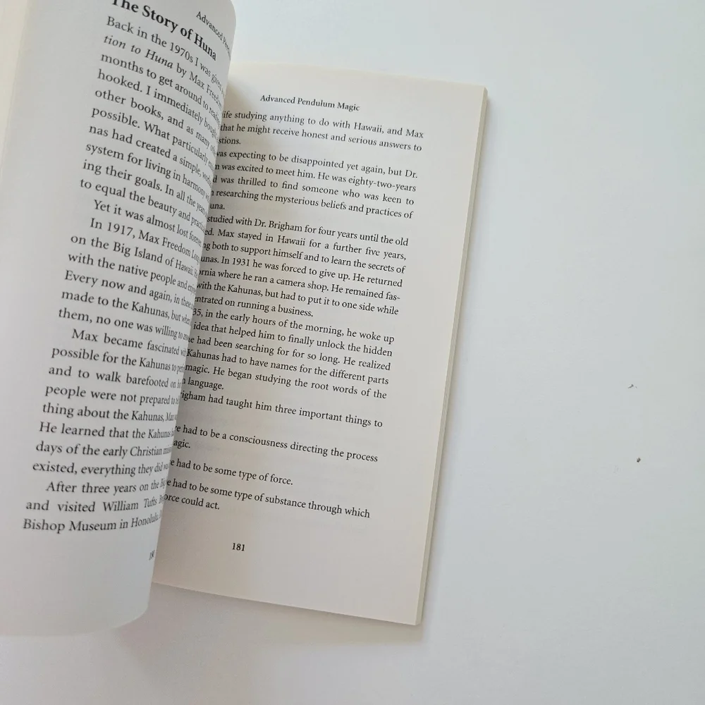 Pendulum Magic for Beginners Richard Webster 1st ed 6th Printing Llewellyn 2006